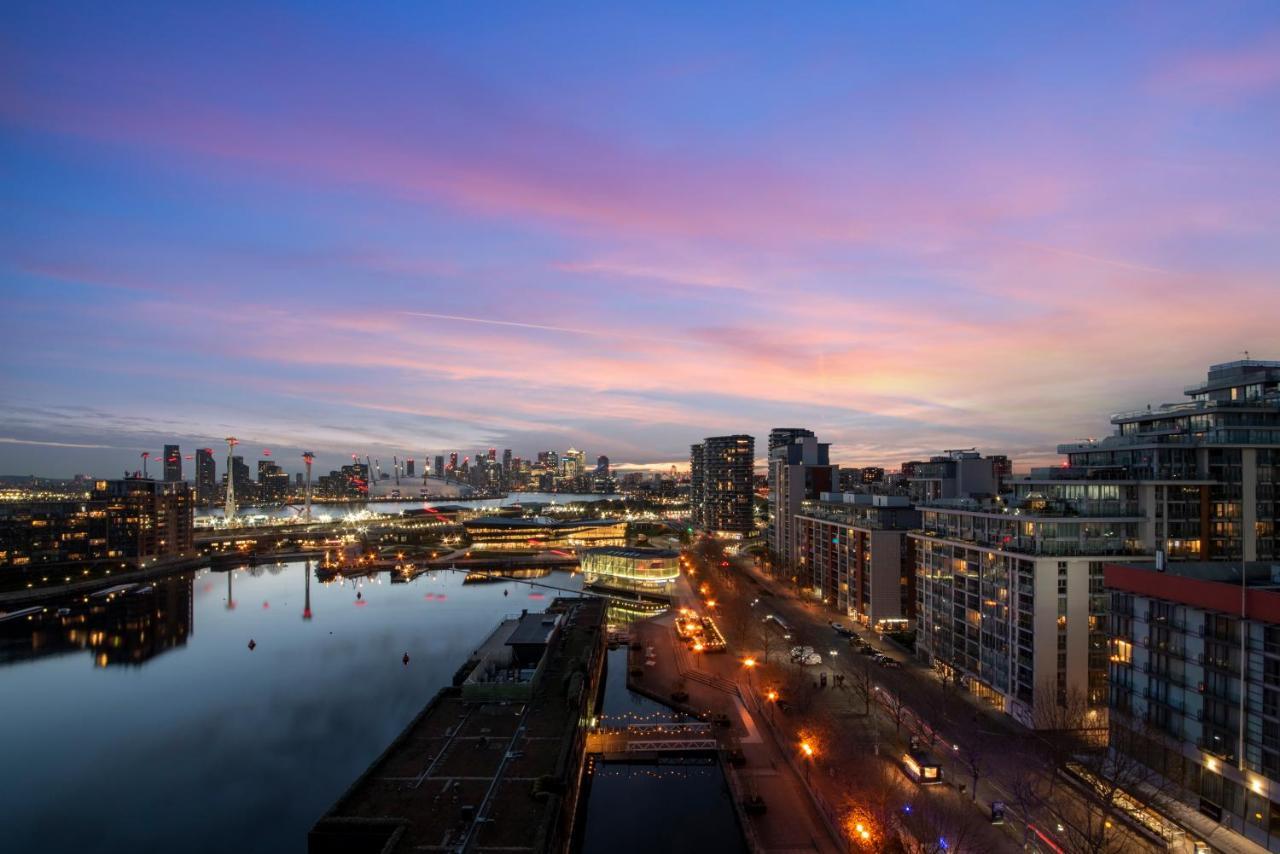Excel 3 Bedroom Apartment Near City Airport And O2 Arena ロンドン エクステリア 写真